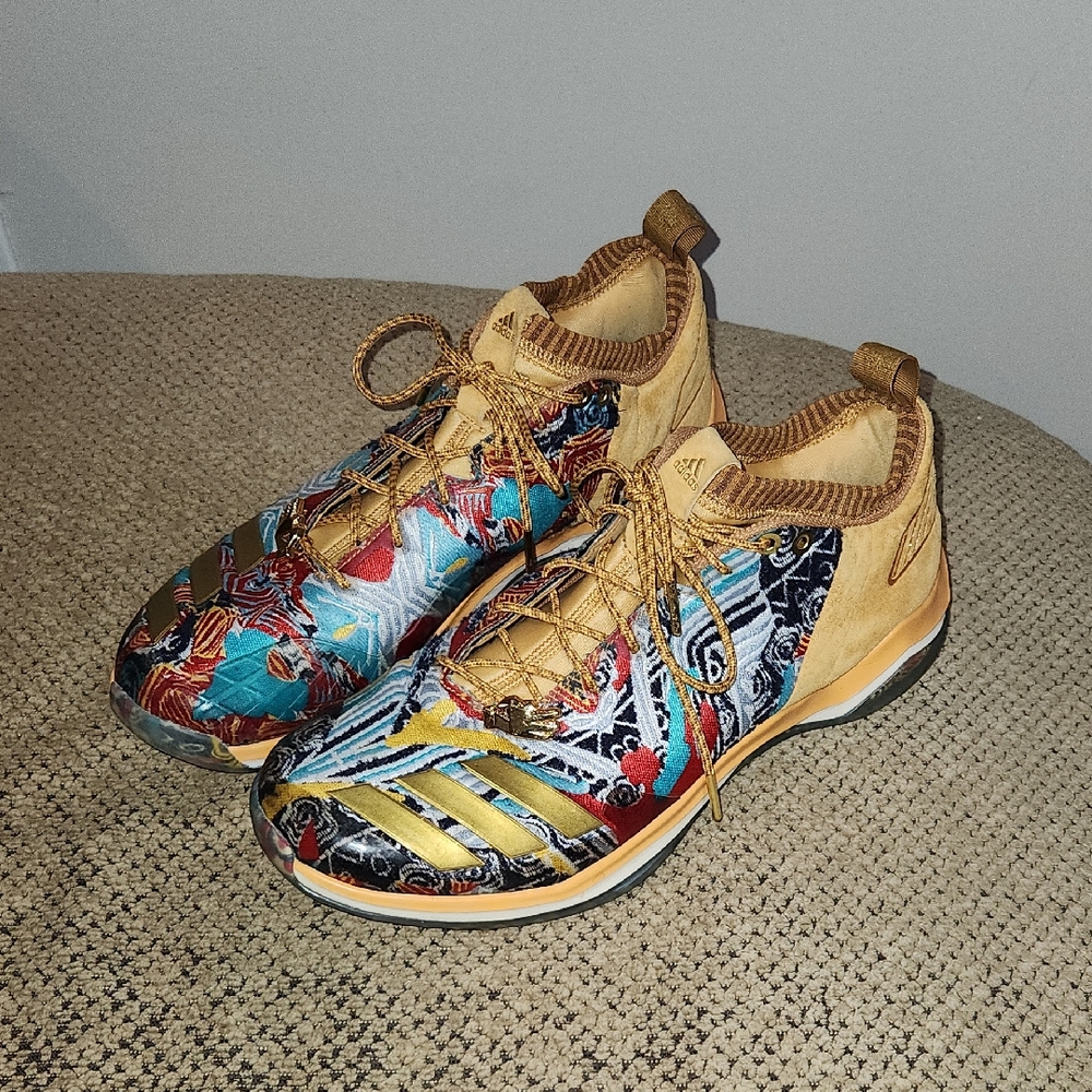 Adidas Iconic Trainer Nyc Legend Pack Gold Multi Size 12